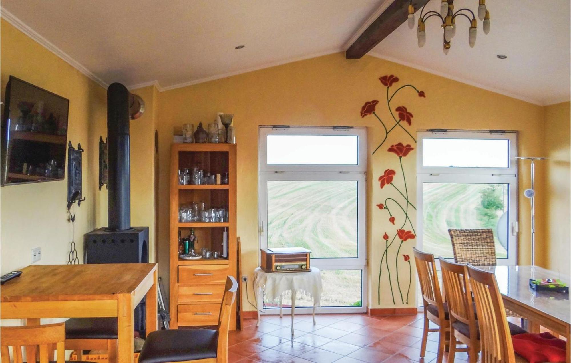 Amazing Apartment In Karlshausen With Kitchen Exteriör bild